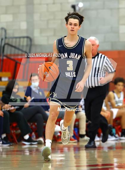 Thumbnail 1 in San Juan Hills vs. Dos Pueblos (Mater Dei Extravaganza) photogallery.