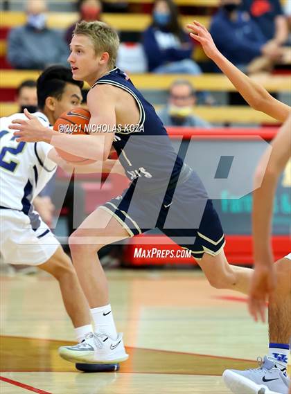 Thumbnail 1 in San Juan Hills vs. Dos Pueblos (Mater Dei Extravaganza) photogallery.