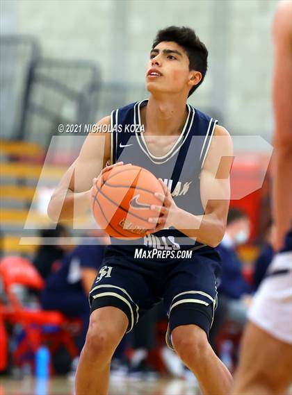 Thumbnail 1 in San Juan Hills vs. Dos Pueblos (Mater Dei Extravaganza) photogallery.