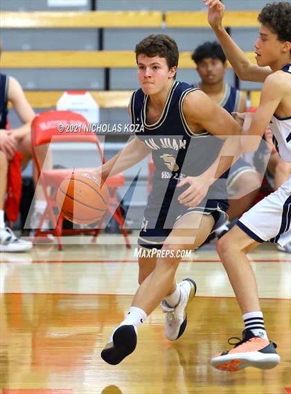 Thumbnail 2 in San Juan Hills vs. Dos Pueblos (Mater Dei Extravaganza) photogallery.