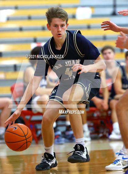 Thumbnail 3 in San Juan Hills vs. Dos Pueblos (Mater Dei Extravaganza) photogallery.