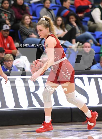 Thumbnail 3 in East vs. Bountiful (UHSAA 5A First Round) photogallery.