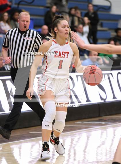 Thumbnail 1 in East vs. Bountiful (UHSAA 5A First Round) photogallery.
