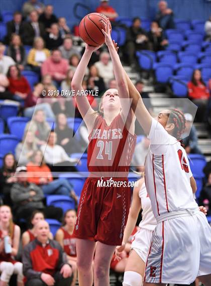 Thumbnail 3 in East vs. Bountiful (UHSAA 5A First Round) photogallery.