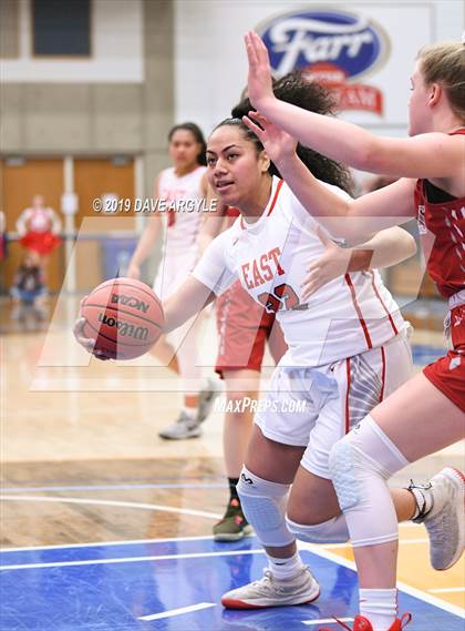 Thumbnail 1 in East vs. Bountiful (UHSAA 5A First Round) photogallery.