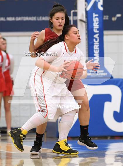 Thumbnail 1 in East vs. Bountiful (UHSAA 5A First Round) photogallery.