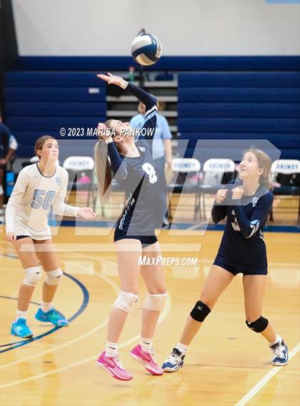 Thumbnail 2 in Bishop Grimes vs Hannibal photogallery.
