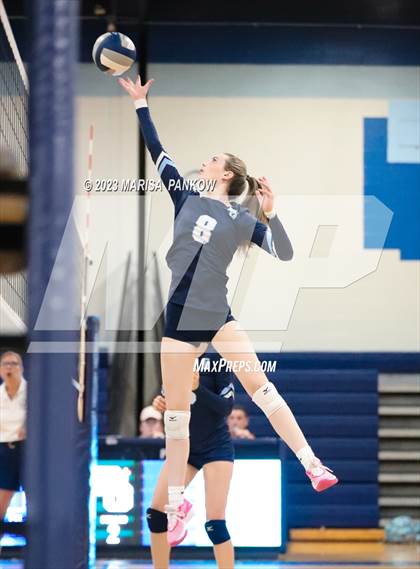 Thumbnail 2 in Bishop Grimes vs Hannibal photogallery.