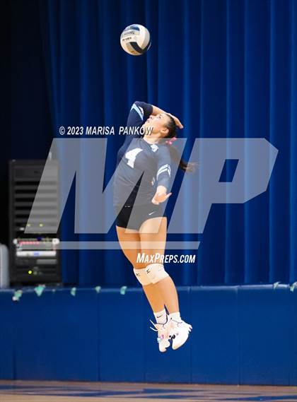 Thumbnail 2 in Bishop Grimes vs Hannibal photogallery.