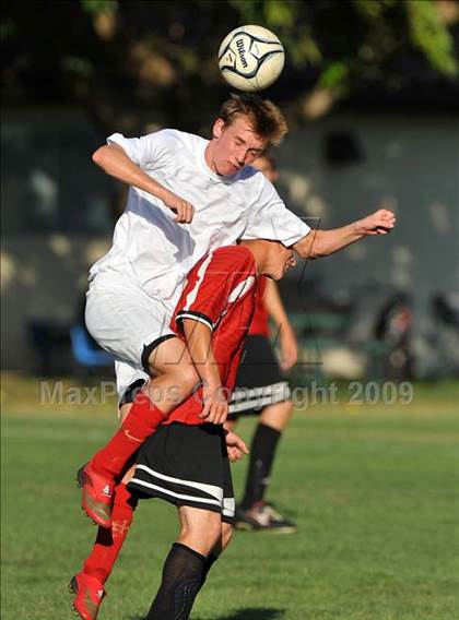 Thumbnail 2 in Trinity Prep @ Sacramento Country Day photogallery.