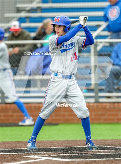Thumbnail 1 in Moore @ Deer Creek photogallery.