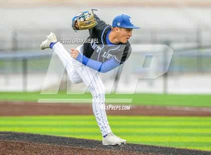 Thumbnail 1 in Moore @ Deer Creek photogallery.