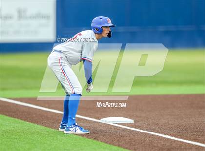 Thumbnail 3 in Moore @ Deer Creek photogallery.