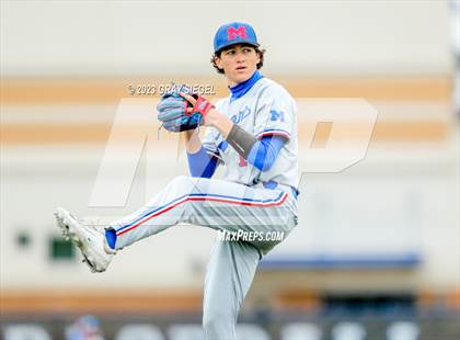 Thumbnail 1 in Moore @ Deer Creek photogallery.