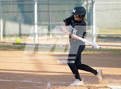 Thumbnail 3 in Mansfield @ DeSoto photogallery.