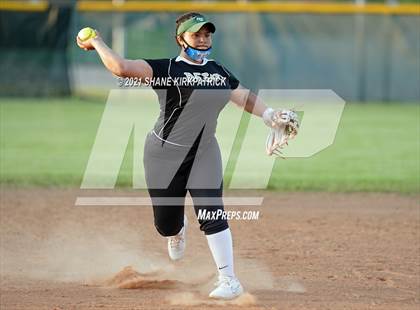 Thumbnail 1 in Mansfield @ DeSoto photogallery.
