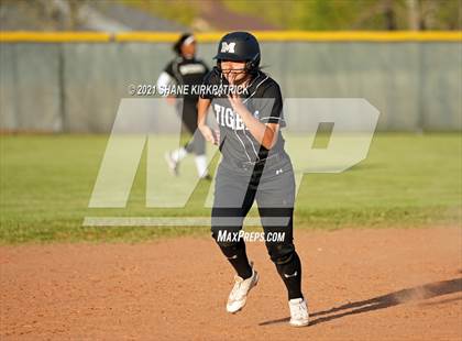 Thumbnail 3 in Mansfield @ DeSoto photogallery.