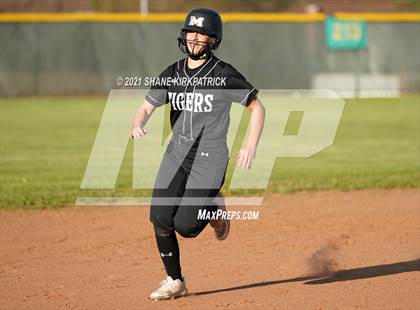 Thumbnail 2 in Mansfield @ DeSoto photogallery.