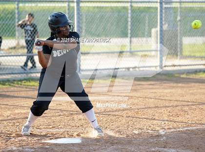 Thumbnail 3 in Mansfield @ DeSoto photogallery.
