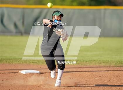 Thumbnail 1 in Mansfield @ DeSoto photogallery.