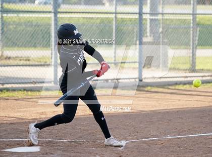 Thumbnail 3 in Mansfield @ DeSoto photogallery.