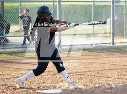Thumbnail 1 in Mansfield @ DeSoto photogallery.