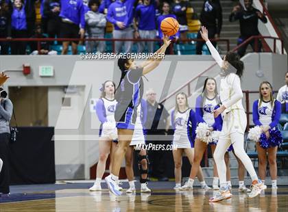 Thumbnail 2 in Grandview vs Monarch (CHSAA 6A Final) photogallery.