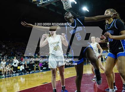 Thumbnail 2 in Grandview vs Monarch (CHSAA 6A Final) photogallery.