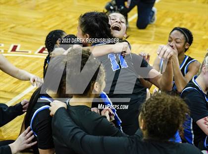 Thumbnail 3 in Grandview vs Monarch (CHSAA 6A Final) photogallery.