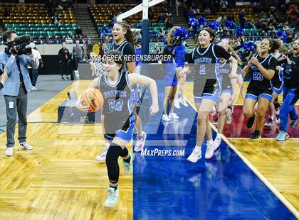 Thumbnail 2 in Grandview vs Monarch (CHSAA 6A Final) photogallery.