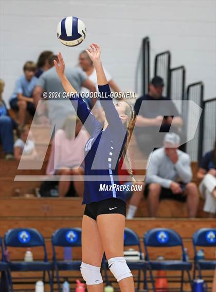 Thumbnail 2 in South Lenoir @ Swansboro photogallery.