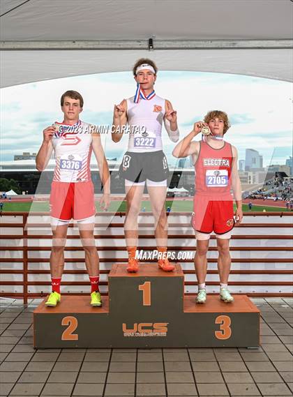 Thumbnail 3 in UIL 1A Track & Field Finals (Awards) photogallery.