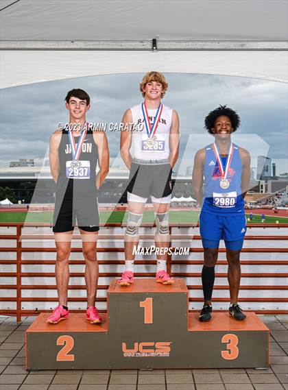 Thumbnail 2 in UIL 1A Track & Field Finals (Awards) photogallery.