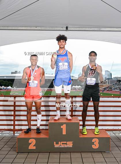 Thumbnail 1 in UIL 1A Track & Field Finals (Awards) photogallery.