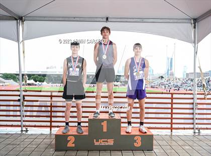 Thumbnail 1 in UIL 1A Track & Field Finals (Awards) photogallery.