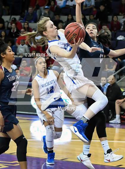 Thumbnail 2 in Sierra Linda vs. Mesquite (AIA 5A Final)  photogallery.