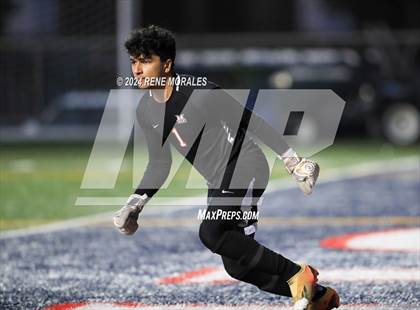 Thumbnail 3 in Temple City vs Maranatha photogallery.