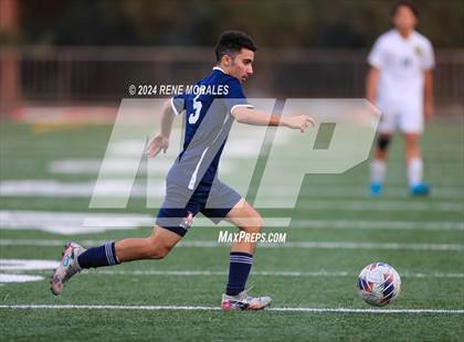 Thumbnail 2 in Temple City vs Maranatha photogallery.