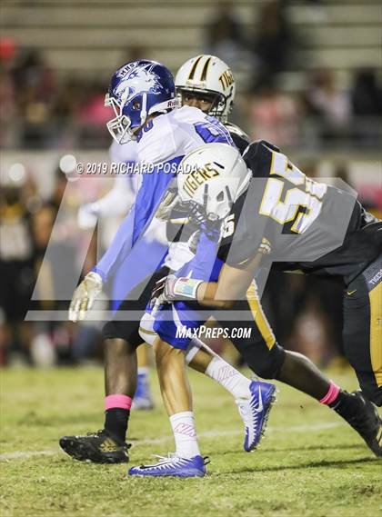 Thumbnail 1 in Edison vs. Madera photogallery.