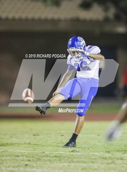 Thumbnail 2 in Edison vs. Madera photogallery.