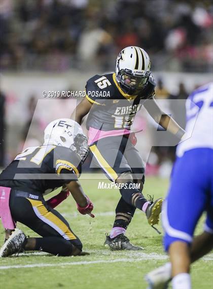 Thumbnail 3 in Edison vs. Madera photogallery.