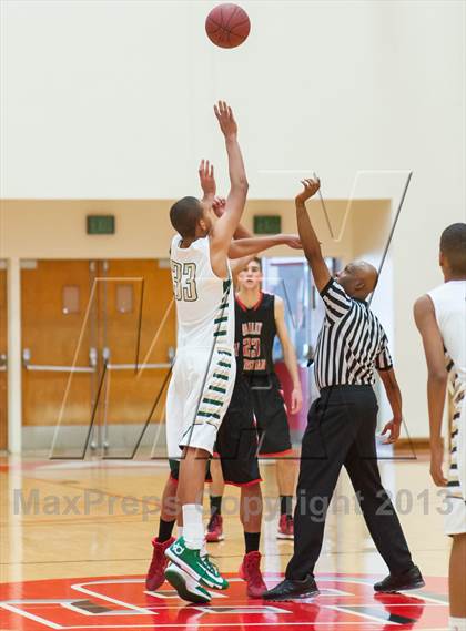 Thumbnail 2 in Valley Christian vs. St. Patrick-St. Vincent (Catholic School Winter Classic) photogallery.
