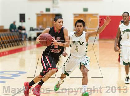 Thumbnail 1 in Valley Christian vs. St. Patrick-St. Vincent (Catholic School Winter Classic) photogallery.
