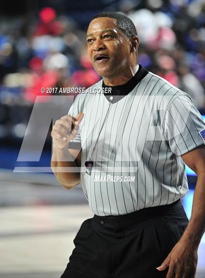 Thumbnail 3 in Cypress Springs vs. Bellaire (UIL 6A Bi-District Playoff) photogallery.