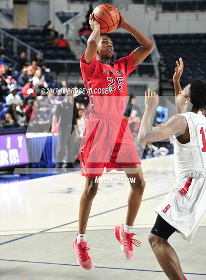 Thumbnail 1 in Cypress Springs vs. Bellaire (UIL 6A Bi-District Playoff) photogallery.