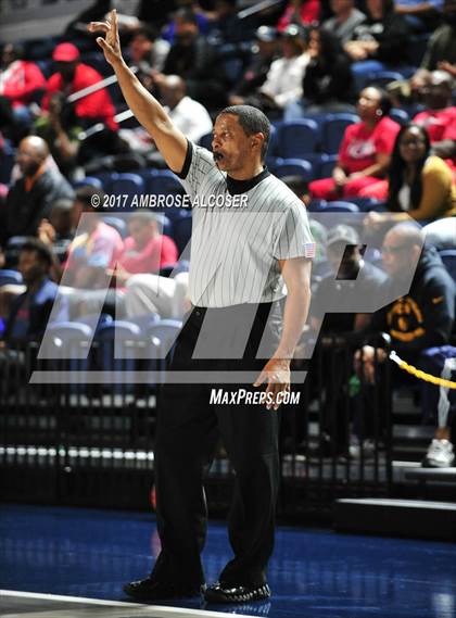 Thumbnail 3 in Cypress Springs vs. Bellaire (UIL 6A Bi-District Playoff) photogallery.