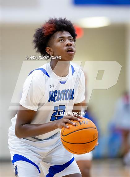 Thumbnail 3 in South Gwinnett vs Newton  photogallery.