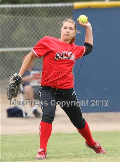 Thumbnail 2 in Carlmont vs. San Benito (CIF CCS D1 Final) photogallery.