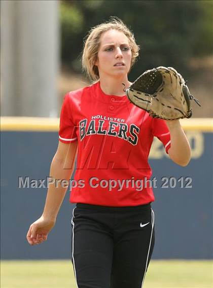 Thumbnail 3 in Carlmont vs. San Benito (CIF CCS D1 Final) photogallery.