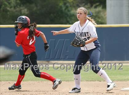 Thumbnail 3 in Carlmont vs. San Benito (CIF CCS D1 Final) photogallery.